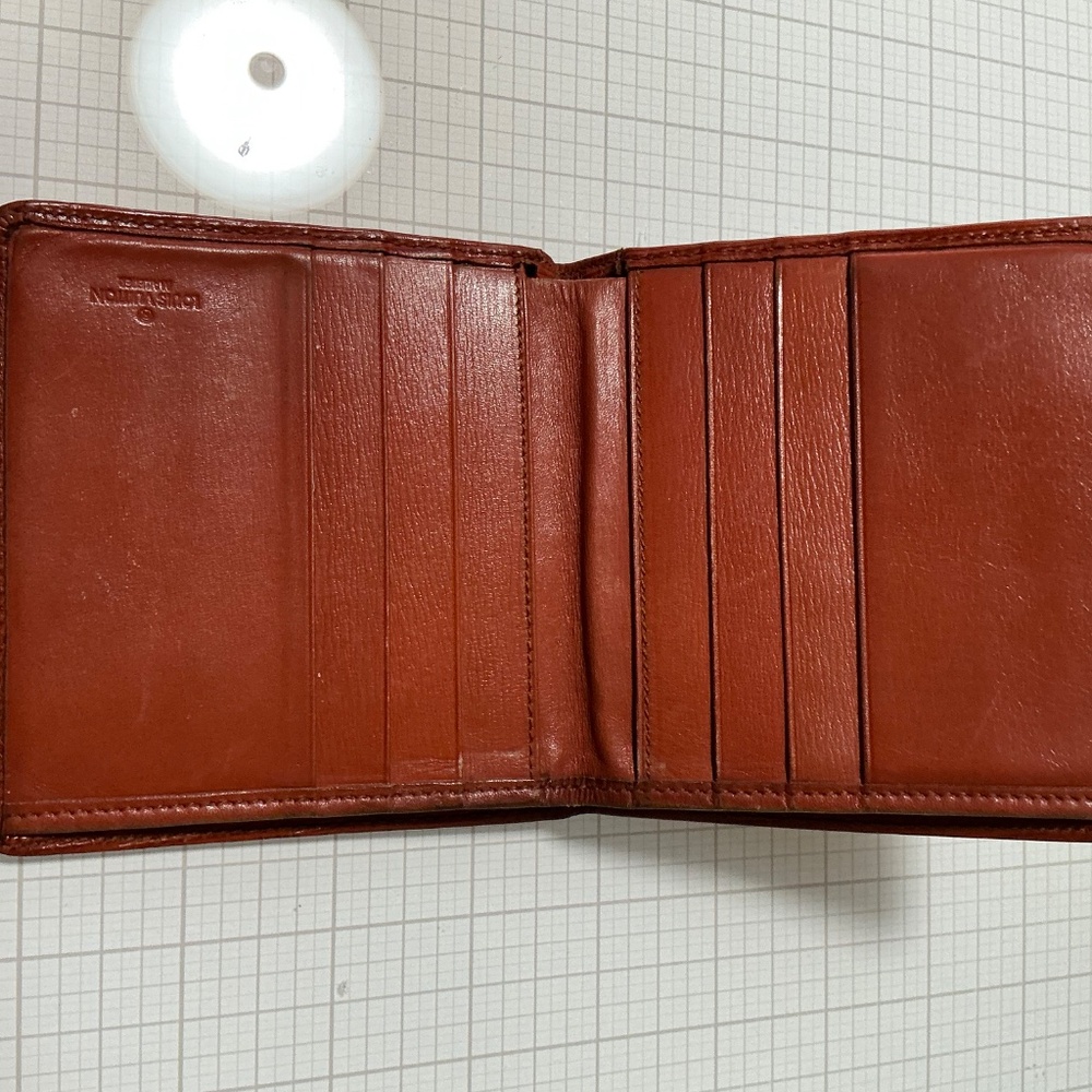 Louis Vuitton Epi bifold wallet - Picture 3 of 5
